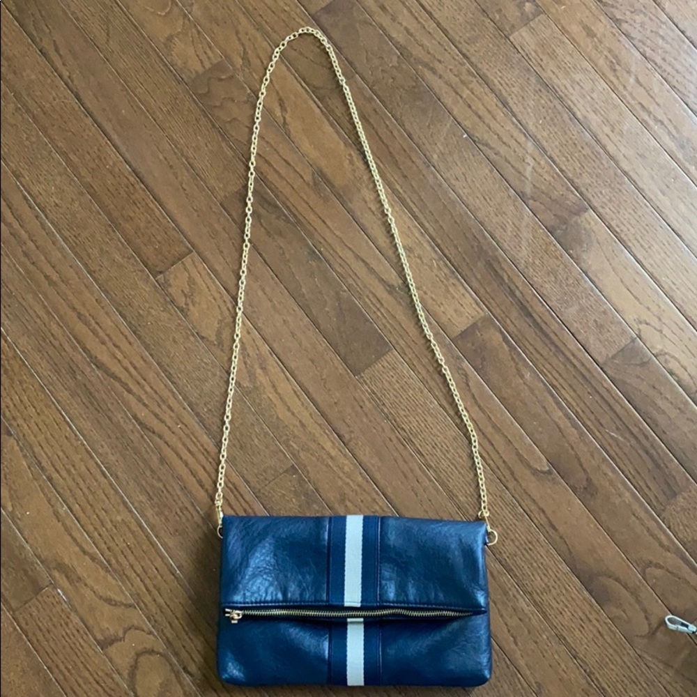Navy purse with stripe